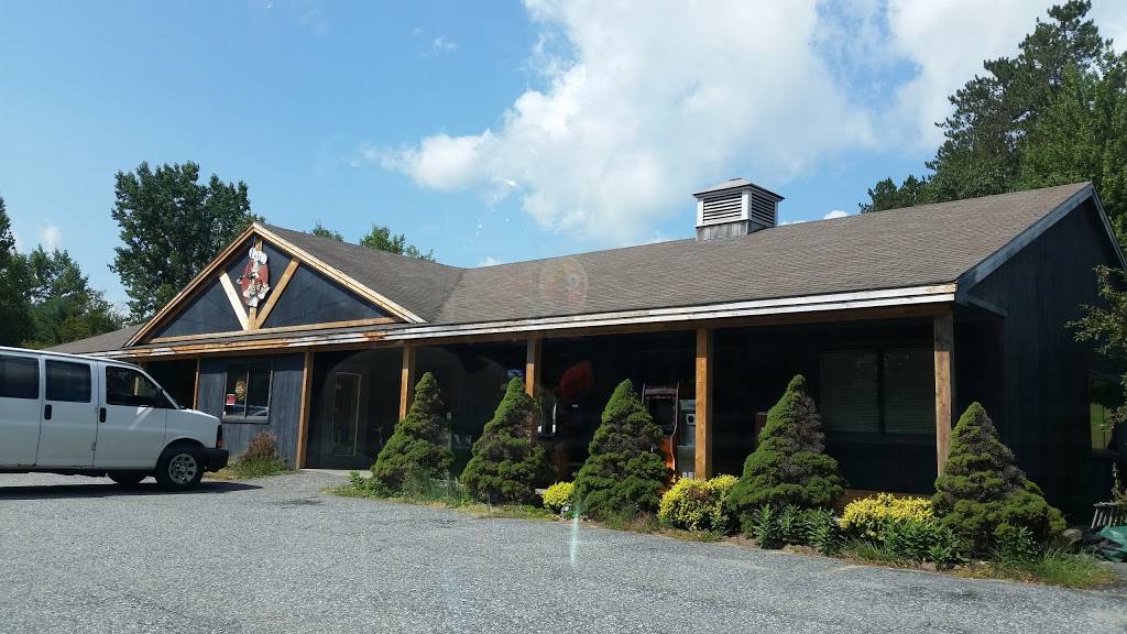 Pizza Chef of Quechee | meal takeaway | 5893 Woodstock Rd, White River Junction, VT 05001, USA | 8022966669 OR +1 802-296-6669