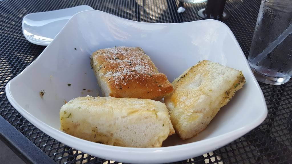 Luigis Pizza Cafe | restaurant | 31530 Plymouth Rd, Livonia, MI 48150, USA | 7342610600 OR +1 734-261-0600