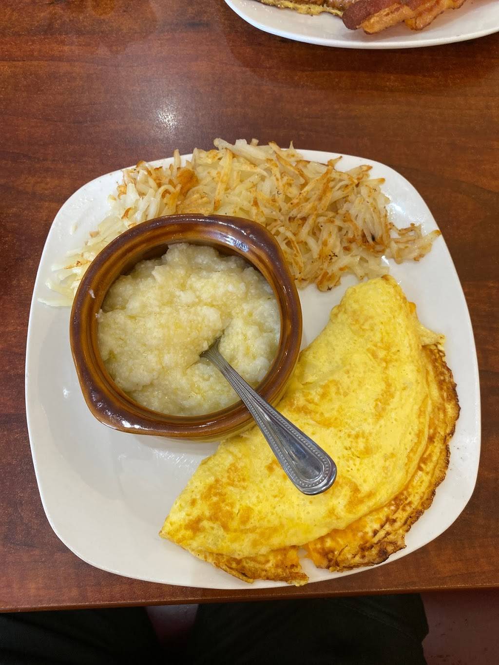 plantation diner | restaurant | 25327 US-27, Leesburg, FL 34748, USA | 3528054054 OR +1 352-805-4054