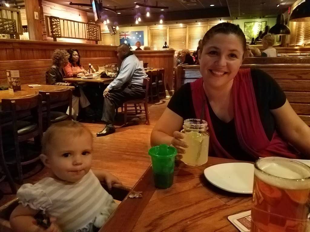 Outback Steakhouse | restaurant | 3475 Alpine Ave NW, Grand Rapids, MI 49544, USA | 6167859686 OR +1 616-785-9686