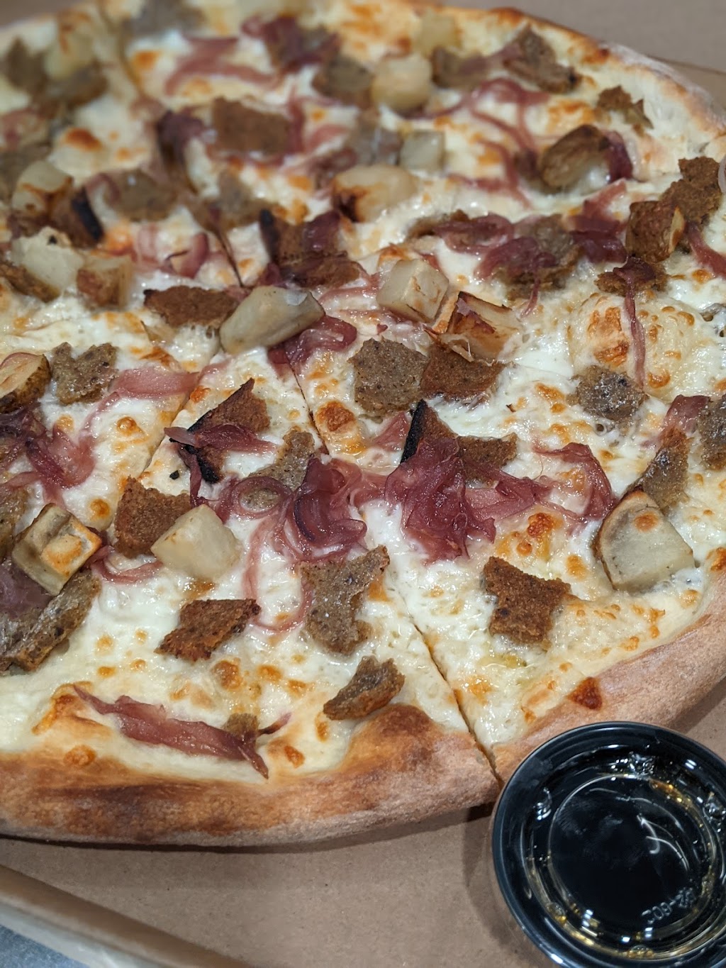 Pizzeria Maki | meal takeaway | 4007 Kennett Pike, Wilmington, DE 19807, USA | 3026548693 OR +1 302-654-8693