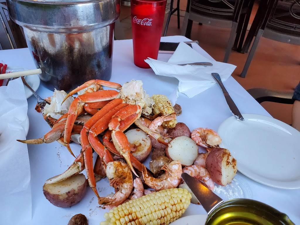 Cracked Crab | restaurant | 751 Price St, Pismo Beach, CA 93449, USA | 8057732722 OR +1 805-773-2722