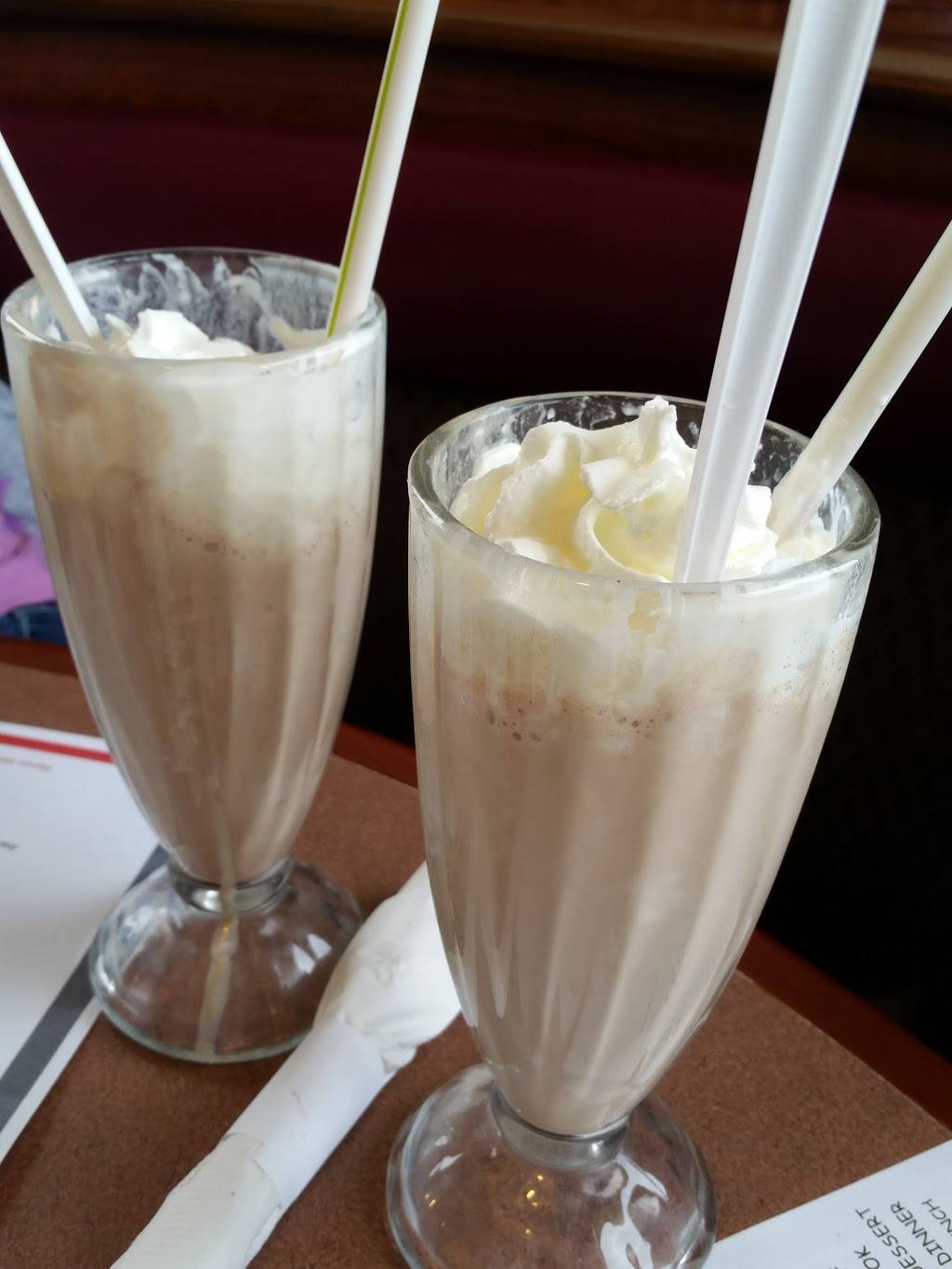 River Park Family Restaurant | restaurant | 813 Monroe St, Sheboygan Falls, WI 53085, USA | 9204671454 OR +1 920-467-1454