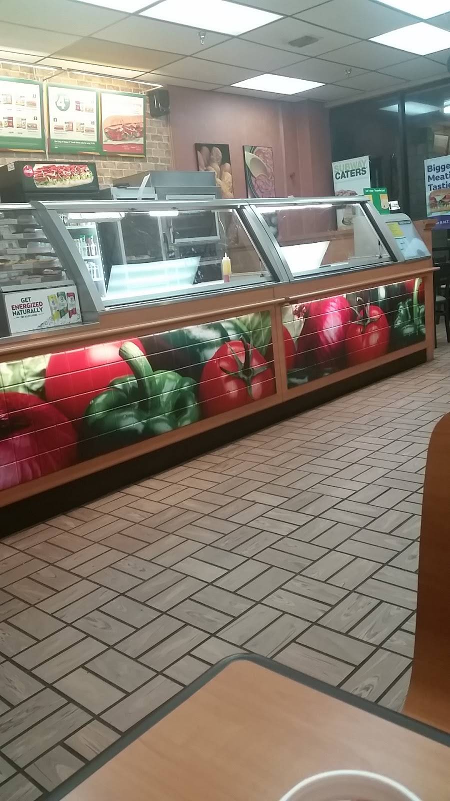 Subway | meal takeaway | 6890 W 12th Avenue Store #8, Hialeah, FL 33014, USA | 3055581902 OR +1 305-558-1902