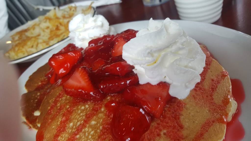 Banushis Bar & Grill | restaurant | 800 Nygaard St, Stoughton, WI 53589, USA | 6088733700 OR +1 608-873-3700