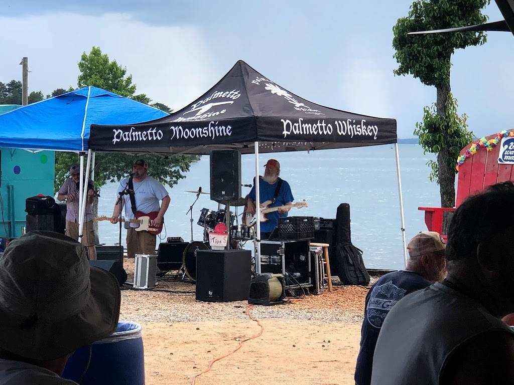 Raines on Hartwell at Big Water Marina | restaurant | 320 Big Water Rd, Starr, SC 29684, USA | 8649408030 OR +1 864-940-8030