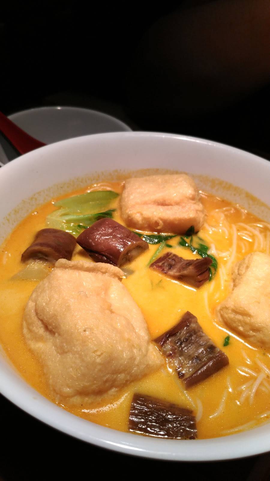 Bia | restaurant | 271-12 Union Tpke, Queens, NY 11040, USA | 7183474422 OR +1 718-347-4422