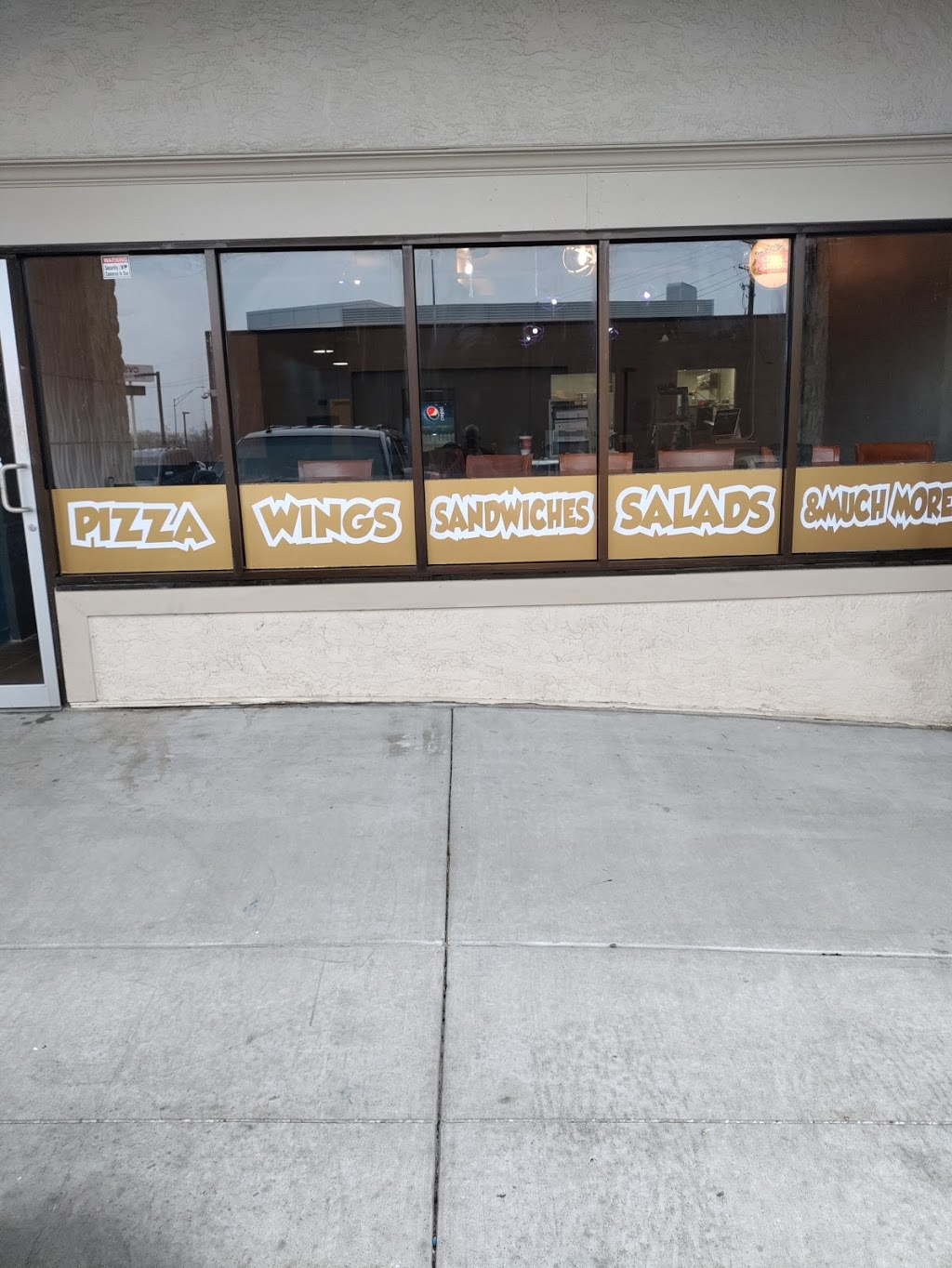 Franciscos Pizza & Pub | restaurant | 11902 Blue Ridge Ext j, Grandview, MO 64030, USA | 8163814848 OR +1 816-381-4848