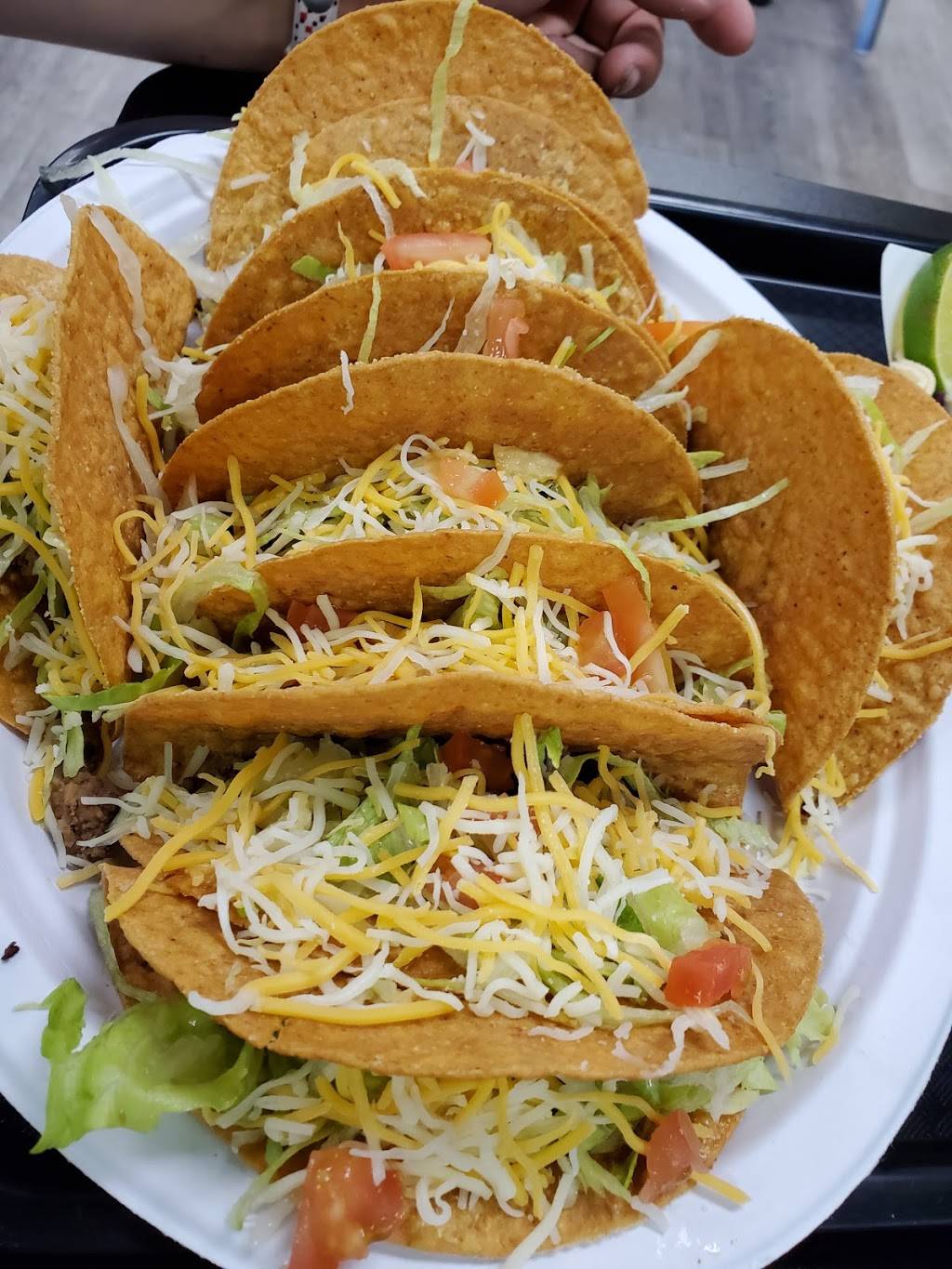 Victors Taco Shop | restaurant | 642 N Walnut Ave, Cookeville, TN 38501, USA | 9315269555 OR +1 931-526-9555