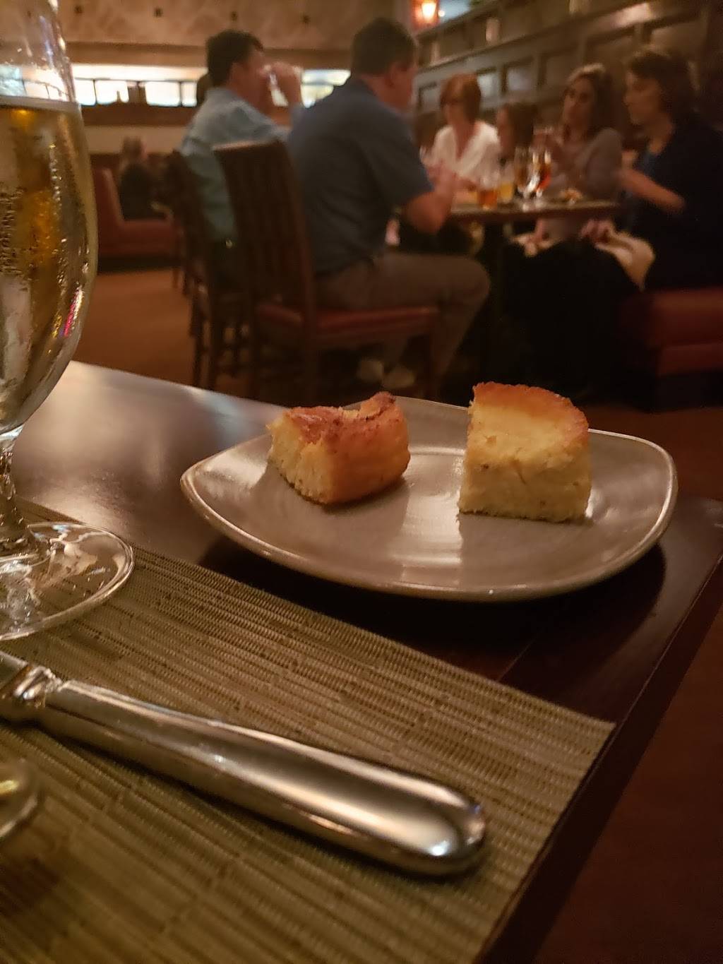 Vintage Tavern | restaurant | 1900 Governors Pointe Dr, Suffolk, VA 23436, USA | 7572388808 OR +1 757-238-8808