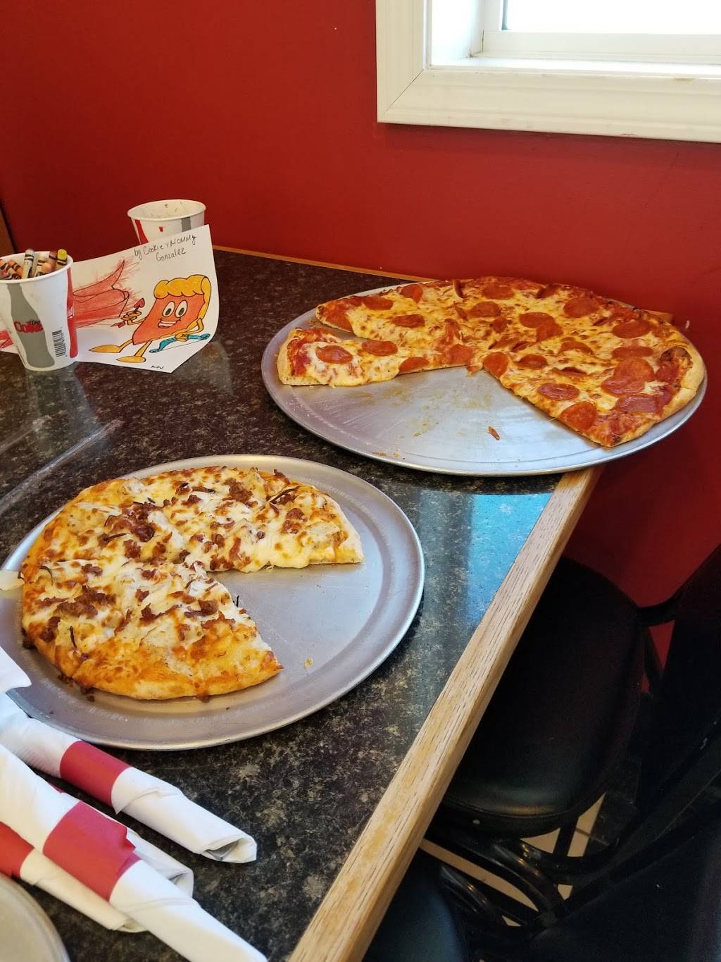 Spankys Pizza | restaurant | 5784 US-10, Ludington, MI 49431, USA | 2318437499 OR +1 231-843-7499