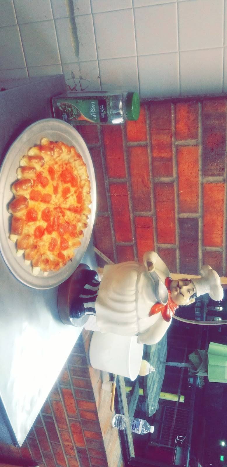 Paradiso Pizza and Subs | meal takeaway | 6826 Piedmont Center Plaza, Gainesville, VA 20155, USA | 5712486400 OR +1 571-248-6400