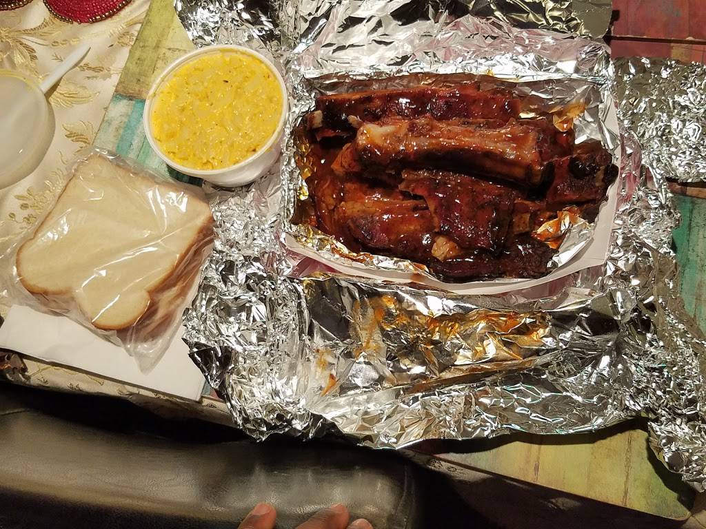 Pit Stop Barbecue | restaurant | 888 Morton St A, Mattapan, MA 02126, USA | 6174360485 OR +1 617-436-0485