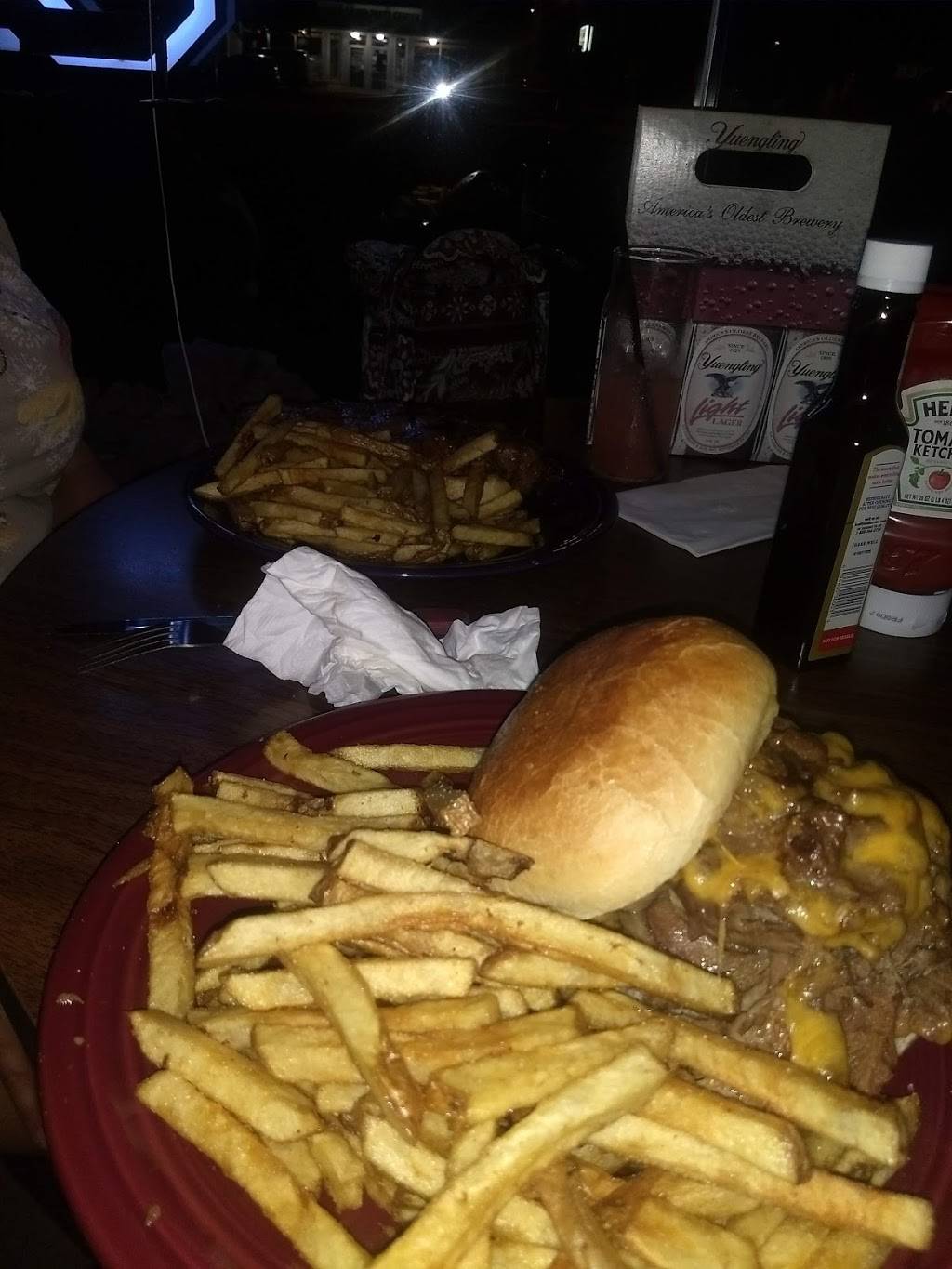 Marinos Bar & Grill | restaurant | 29701 Euclid Ave, Wickliffe, OH 44092, USA | 4409436000 OR +1 440-943-6000