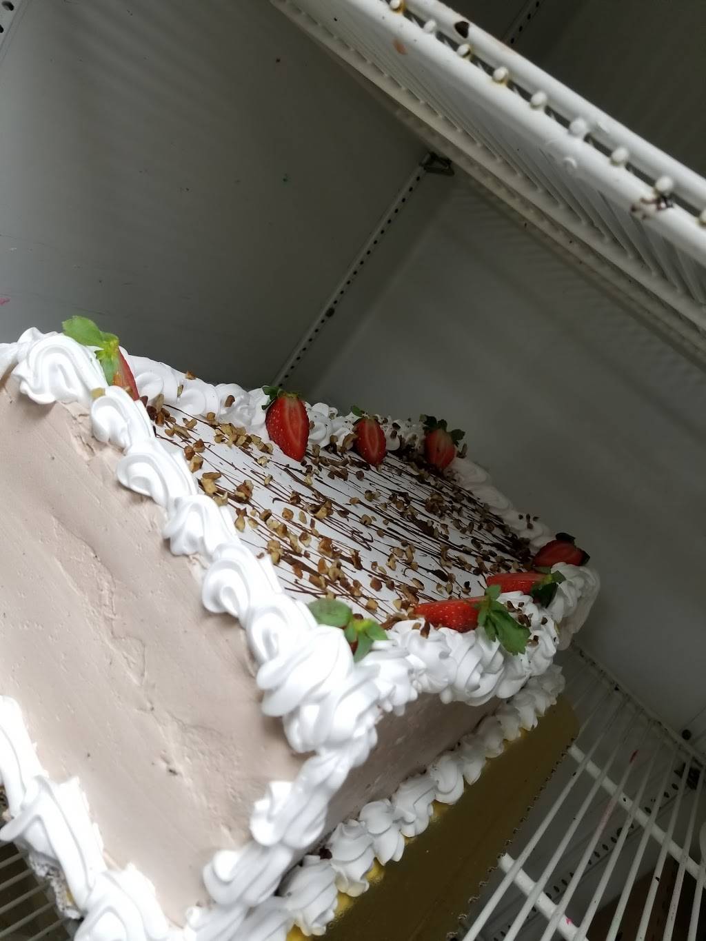 Pasteleria Universo | restaurant | 9632 Overlake Dr #6210, Dallas, TX 75220, USA | 9725133813 OR +1 972-513-3813