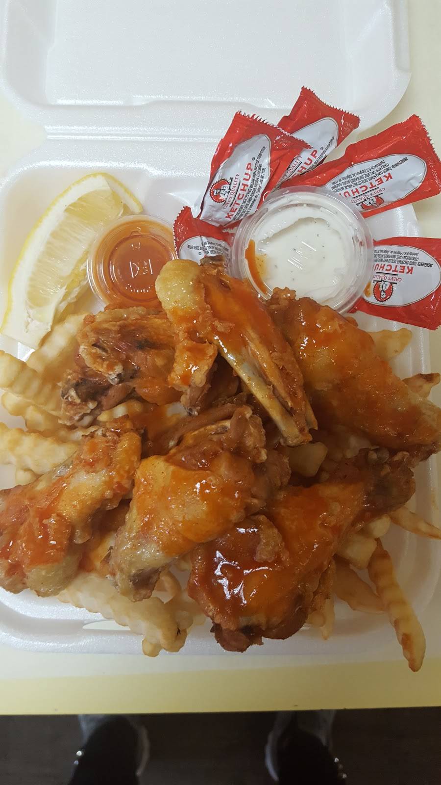 T Js Submarines | meal takeaway | 1054 N Hacienda Blvd, La Puente, CA 91744, USA | 6269187007 OR +1 626-918-7007