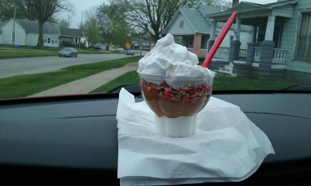 Dairy Queen Grill & Chill | restaurant | 20 State St, Charleston, IL 61920, USA | 2173456886 OR +1 217-345-6886