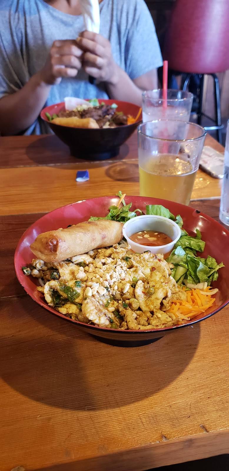 Hughies | restaurant | 1802 W 18th St, Houston, TX 77008, USA | 7138691830 OR +1 713-869-1830