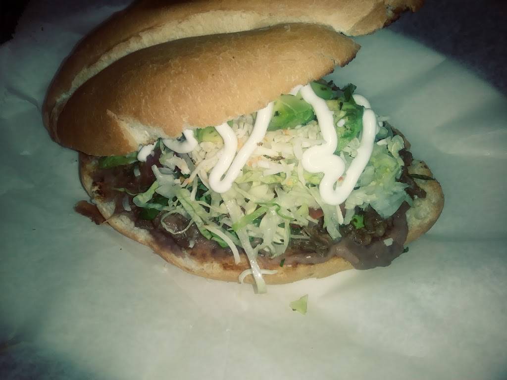 Gorditas Adrian’s Estilo Durango #2 | restaurant | 4435 Indianapolis Blvd, East Chicago, IN 46312, USA | 2192568070 OR +1 219-256-8070