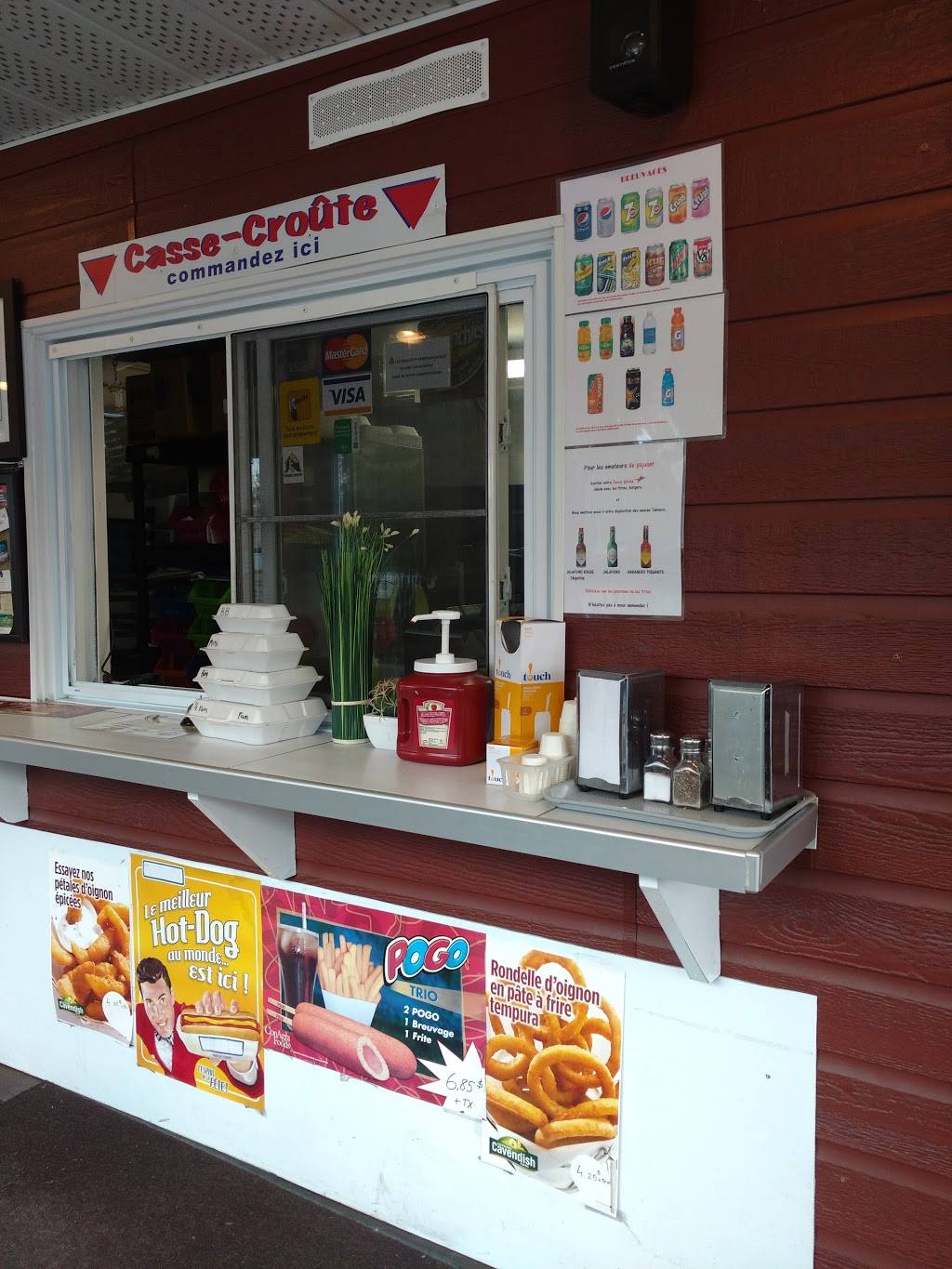 Casse-Croûte la Fringale | restaurant | 1320 QC-277, Lac-Etchemin, QC G0R 1S0, Canada | 4186255128 OR +1 418-625-5128
