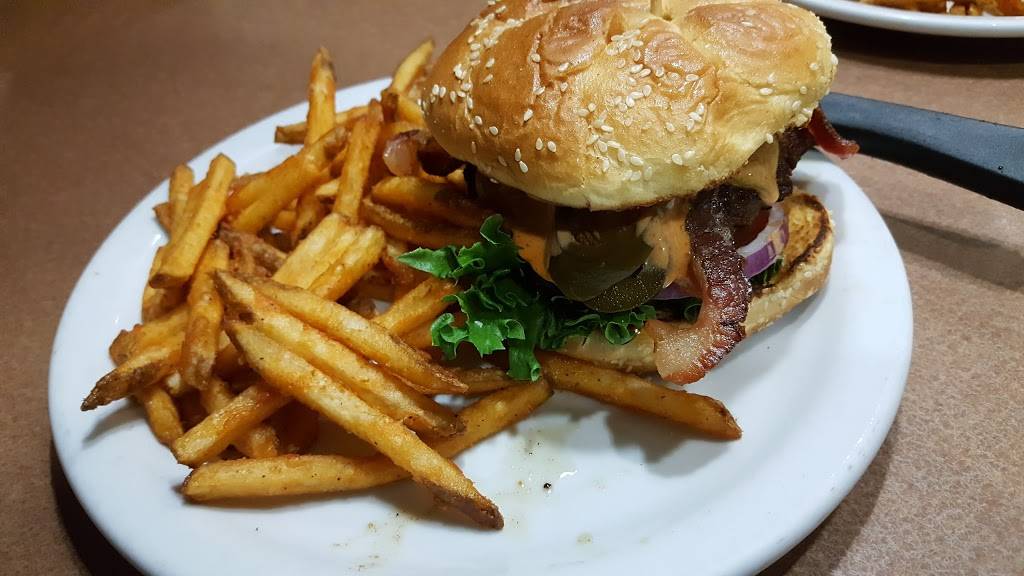 Dennys | restaurant | 4824 No, River Rd, Schiller Park, IL 60176, USA | 8476785556 OR +1 847-678-5556