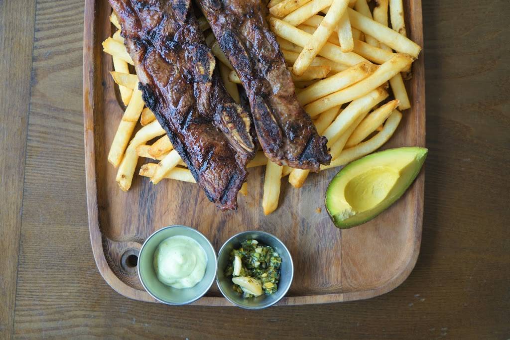 El Pequeño | restaurant | 8610 Roosevelt Ave #4, Jackson Heights, NY 11372, USA | 7182057128 OR +1 718-205-7128