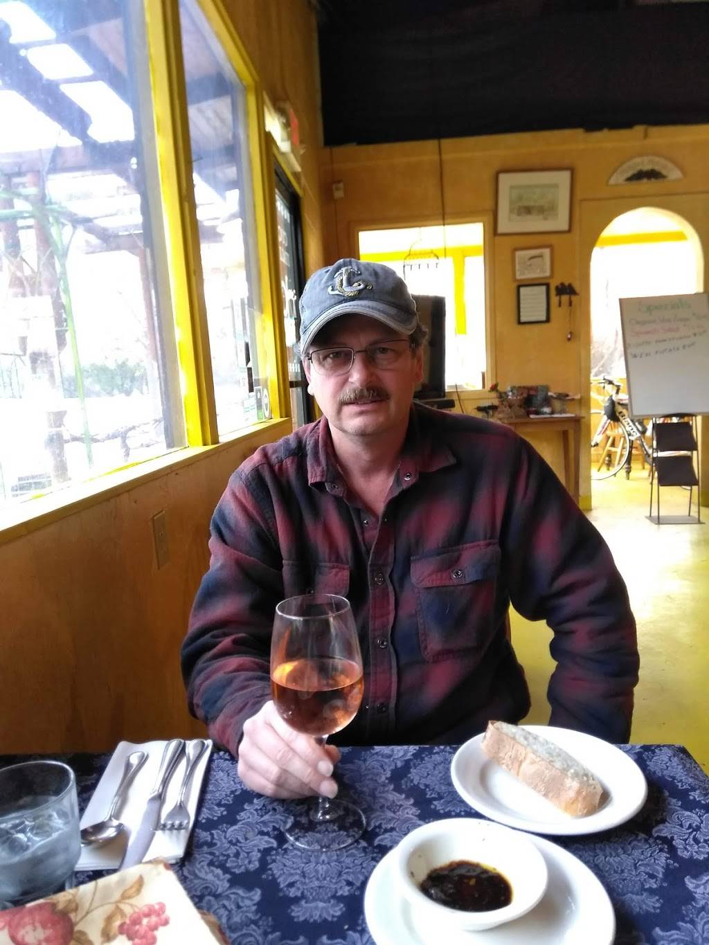 Cucina Italiana at Spanish Flat Village Center | restaurant | 4310 Knoxville Rd, Napa, CA 94558, USA | 7079662433 OR +1 707-966-2433