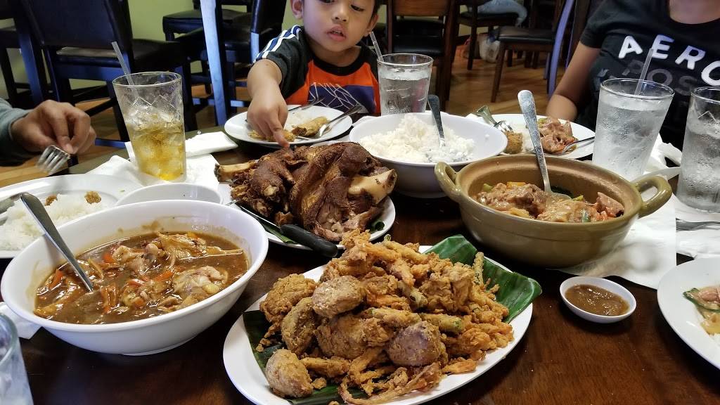 DelCiano Pinoy Cuisine | restaurant | 6401 S Cooper St #143, Arlington, TX 76001, USA | 8178976134 OR +1 817-897-6134