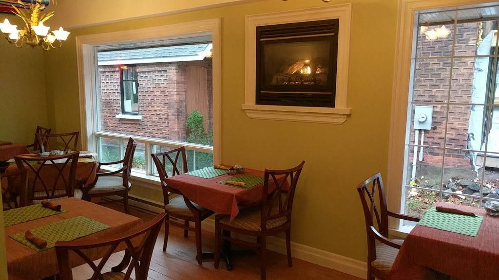 El Pueblito | restaurant | 155 Manitoba St, Bracebridge, ON P1L 2B7, Canada | 7056451935 OR +1 705-645-1935