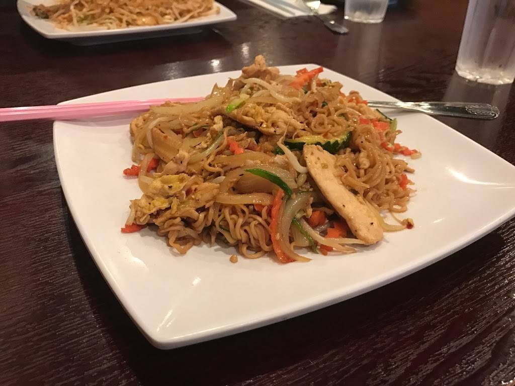Peanut Sauce Thai Cuisine | restaurant | 5003 Tacoma Mall Blvd #105, Tacoma, WA 98409, USA | 2534754889 OR +1 253-475-4889