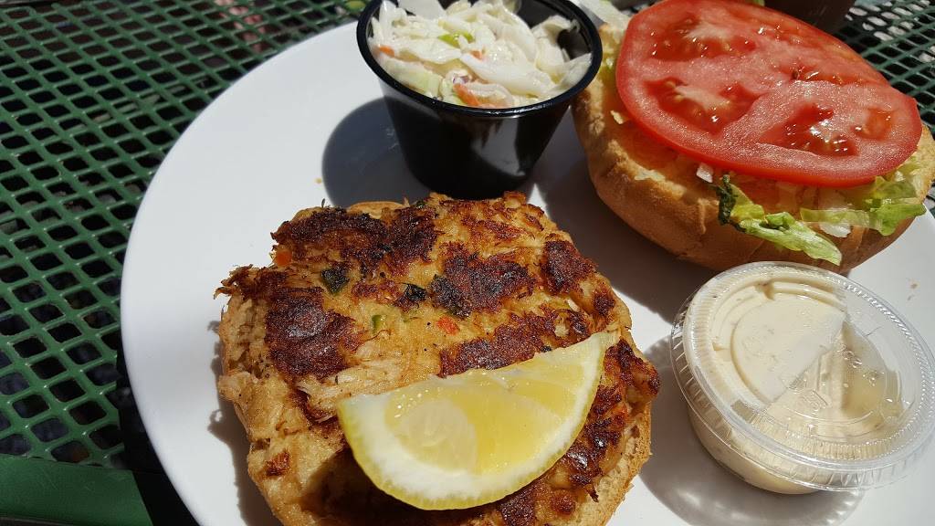 The Bridge Tender Inn & Dockside Bar | restaurant | 135 Bridge St, Bradenton Beach, FL 34217, USA | 9417784849 OR +1 941-778-4849