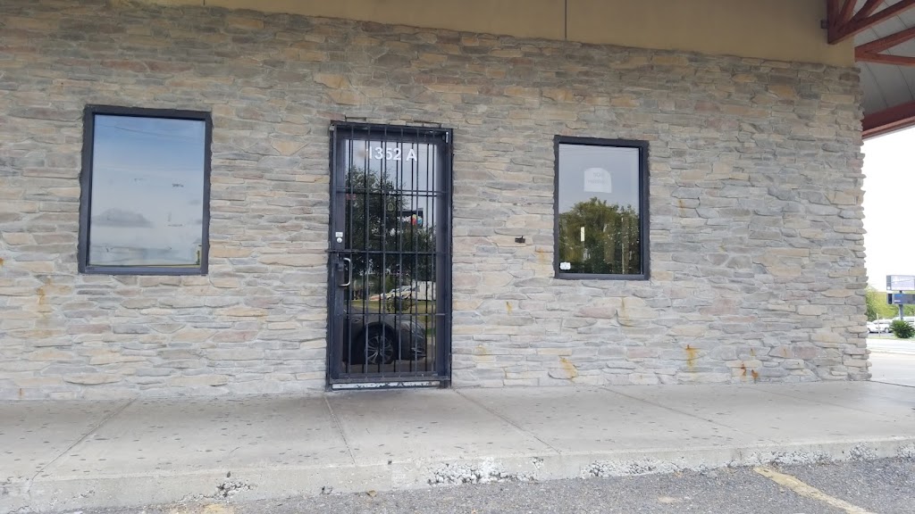 Rochas | restaurant | 1352 E 1st St, Mission, TX 78572, USA | 9564241580 OR +1 956-424-1580