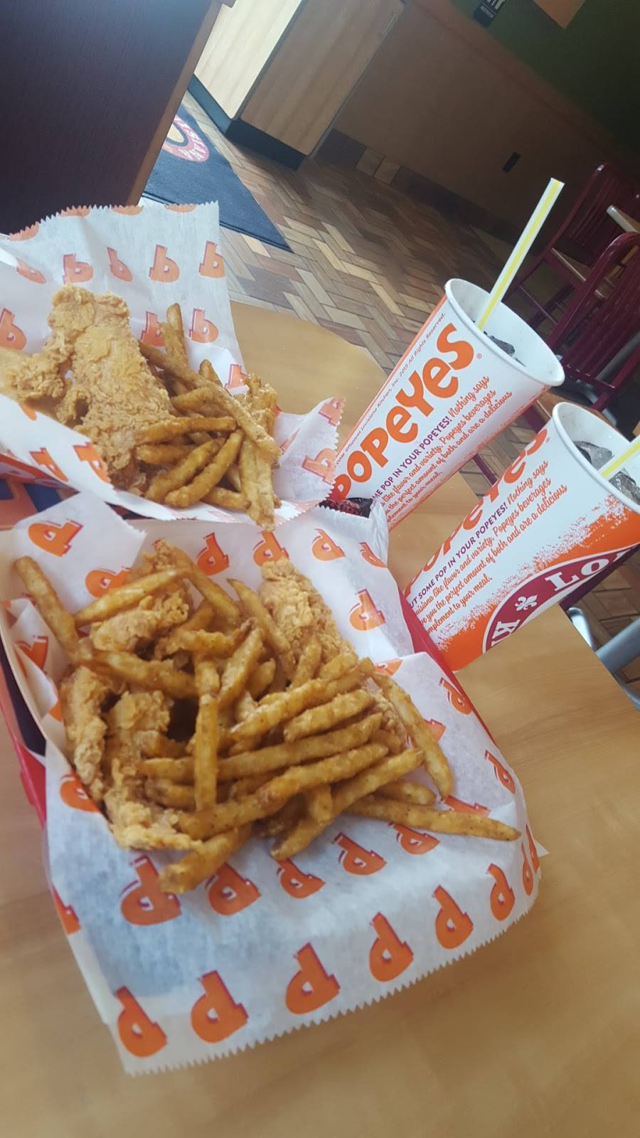 Popeyes Louisiana Kitchen | restaurant | 3420 William Penn Hwy, Pittsburgh, PA 15235, USA | 4128233454 OR +1 412-823-3454