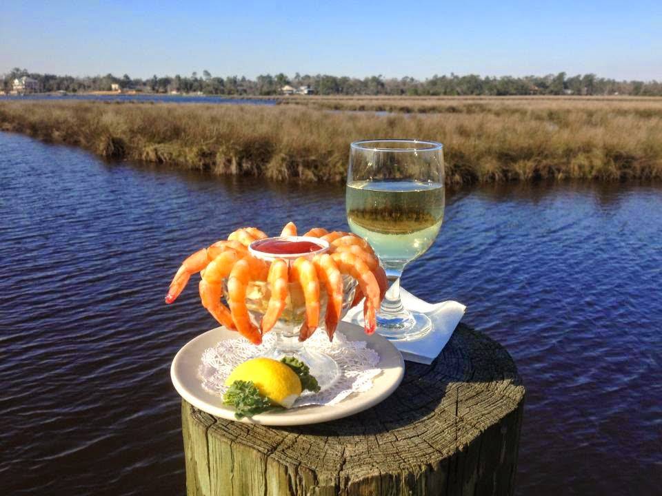 McElroys on the Bayou | restaurant | 705 Bienville Blvd, Ocean Springs, MS 39564, USA | 2288184600 OR +1 228-818-4600