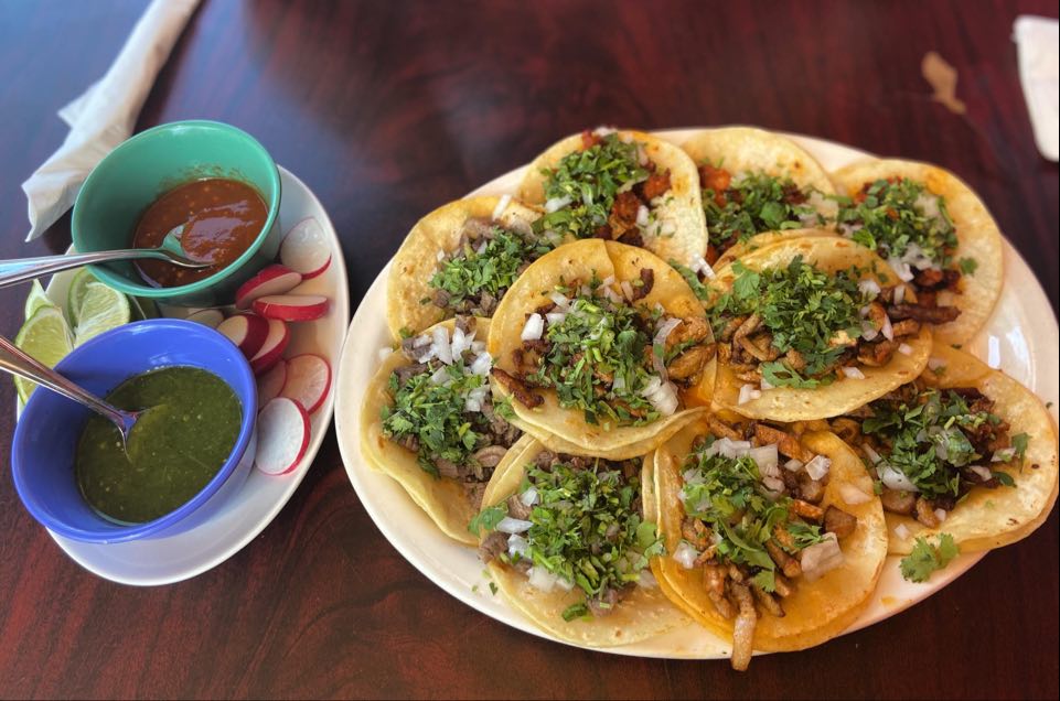 La Cabaña | restaurant | 4503 5th Ave, Brooklyn, NY 11220, USA | 7189722380 OR +1 718-972-2380