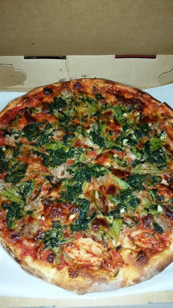 DeLucias Brick Oven Pizza | restaurant | 3 1st Ave, Raritan, NJ 08869, USA | 9087251322 OR +1 908-725-1322