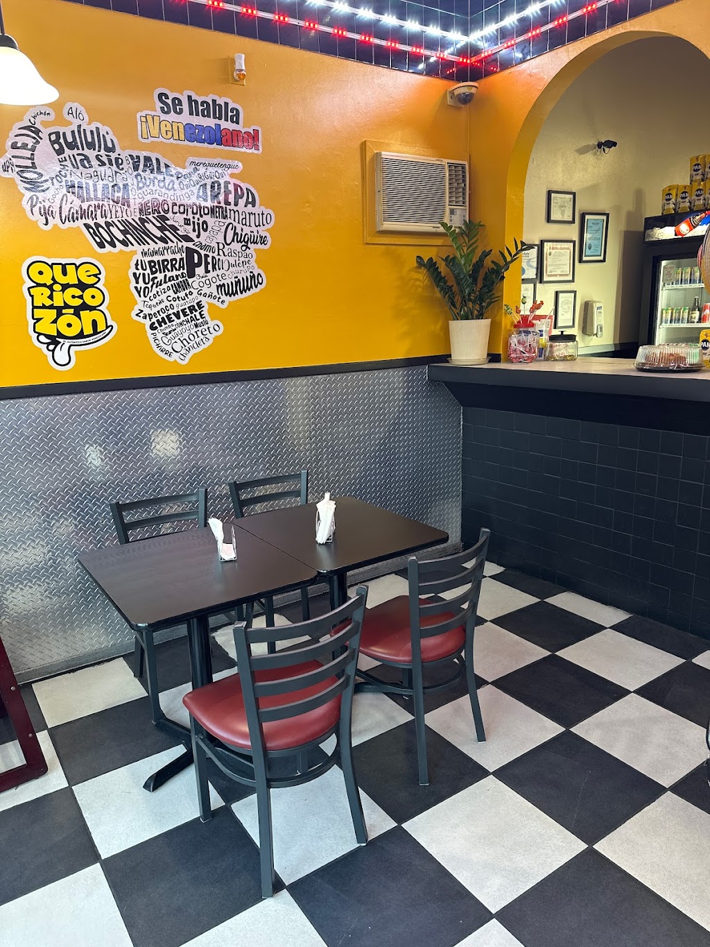 QUERICOZON | restaurant | 1940 S Cicero Ave, Cicero, IL 60804, USA | 3129561214 OR +1 312-956-1214