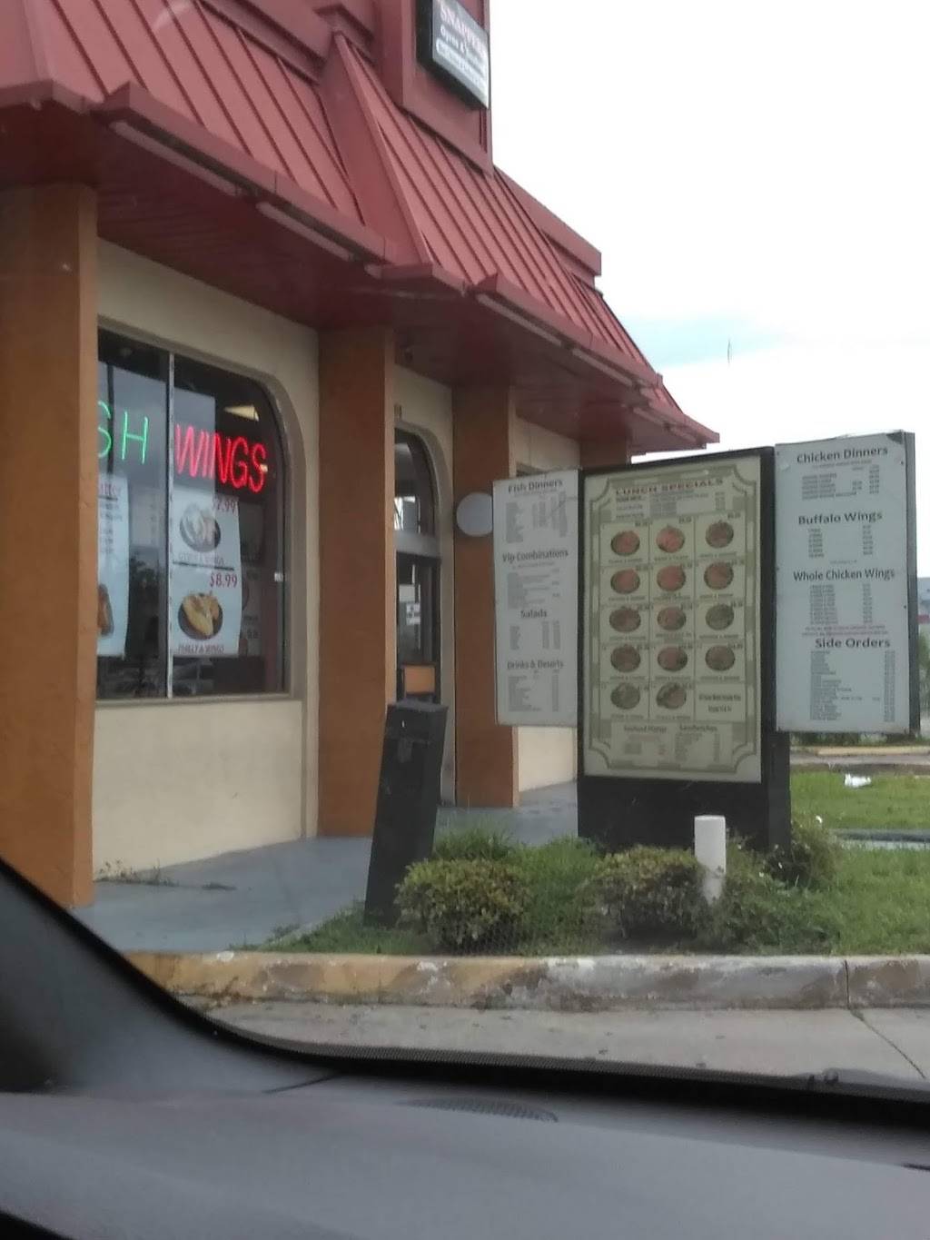 Snapper | restaurant | 104 S Orange Blossom Trail, Orlando, FL 32805, USA | 4079997698 OR +1 407-999-7698