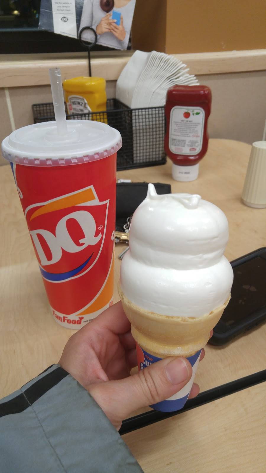 Dairy Queen | restaurant | 715 Second St, Manchester, NH 03102, USA | 6036277178 OR +1 603-627-7178