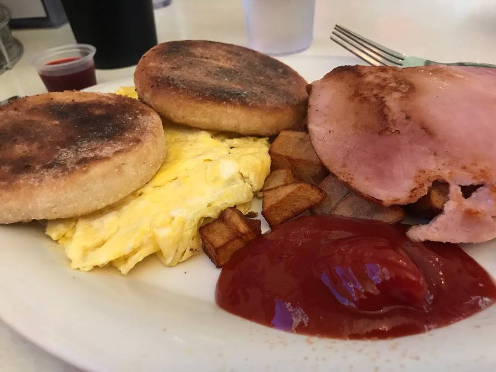 Mikes Port Pub & Grill | restaurant | 6269 WI-57, Sturgeon Bay, WI 54235, USA | 9208232081 OR +1 920-823-2081