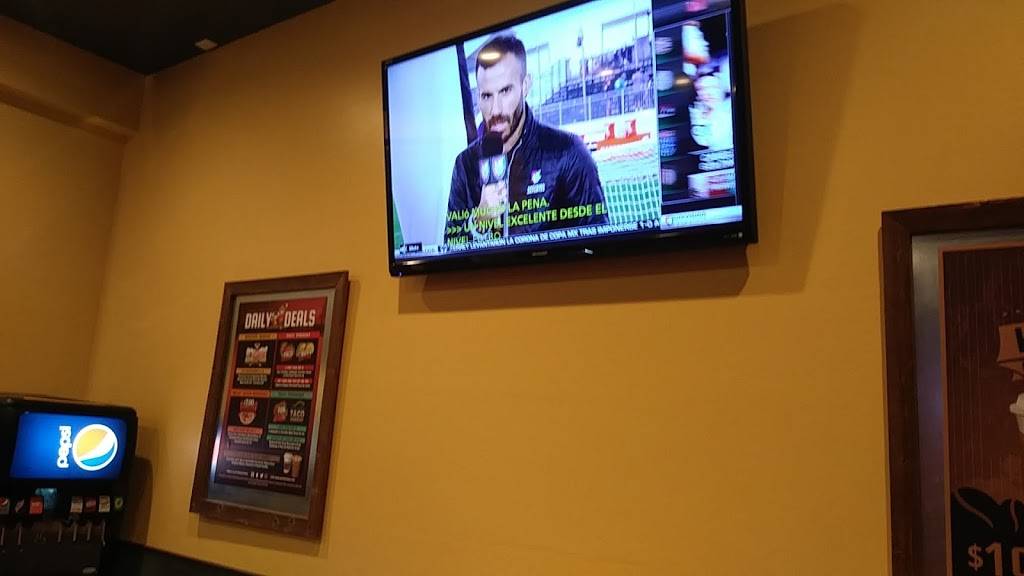 Primos Mexican Food & Cantina | restaurant | 801 S Twin Oaks Valley Rd, San Marcos, CA 92078, USA | 7604718226 OR +1 760-471-8226