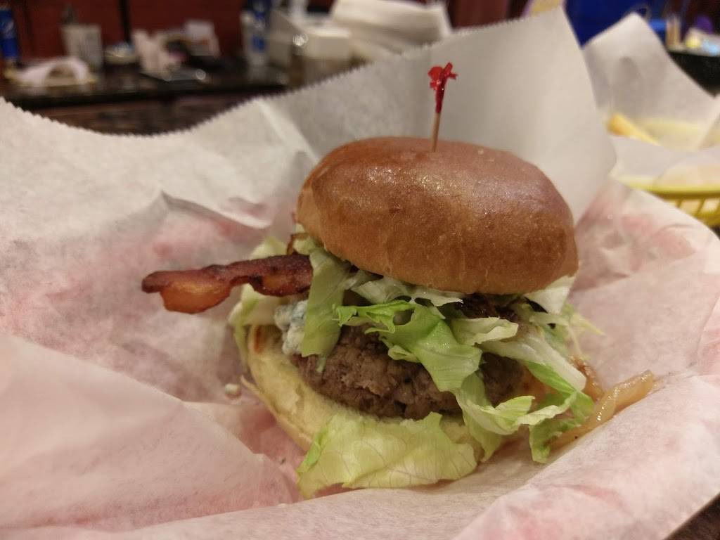 Marys | restaurant | 288 Union St, New Bedford, MA 02740, USA | 7742020236 OR +1 774-202-0236