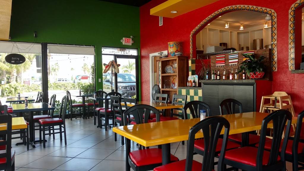 Guakamoles | restaurant | 1281 Plaza Cir, West Palm Beach, FL 33404, USA | 5617999355 OR +1 561-799-9355