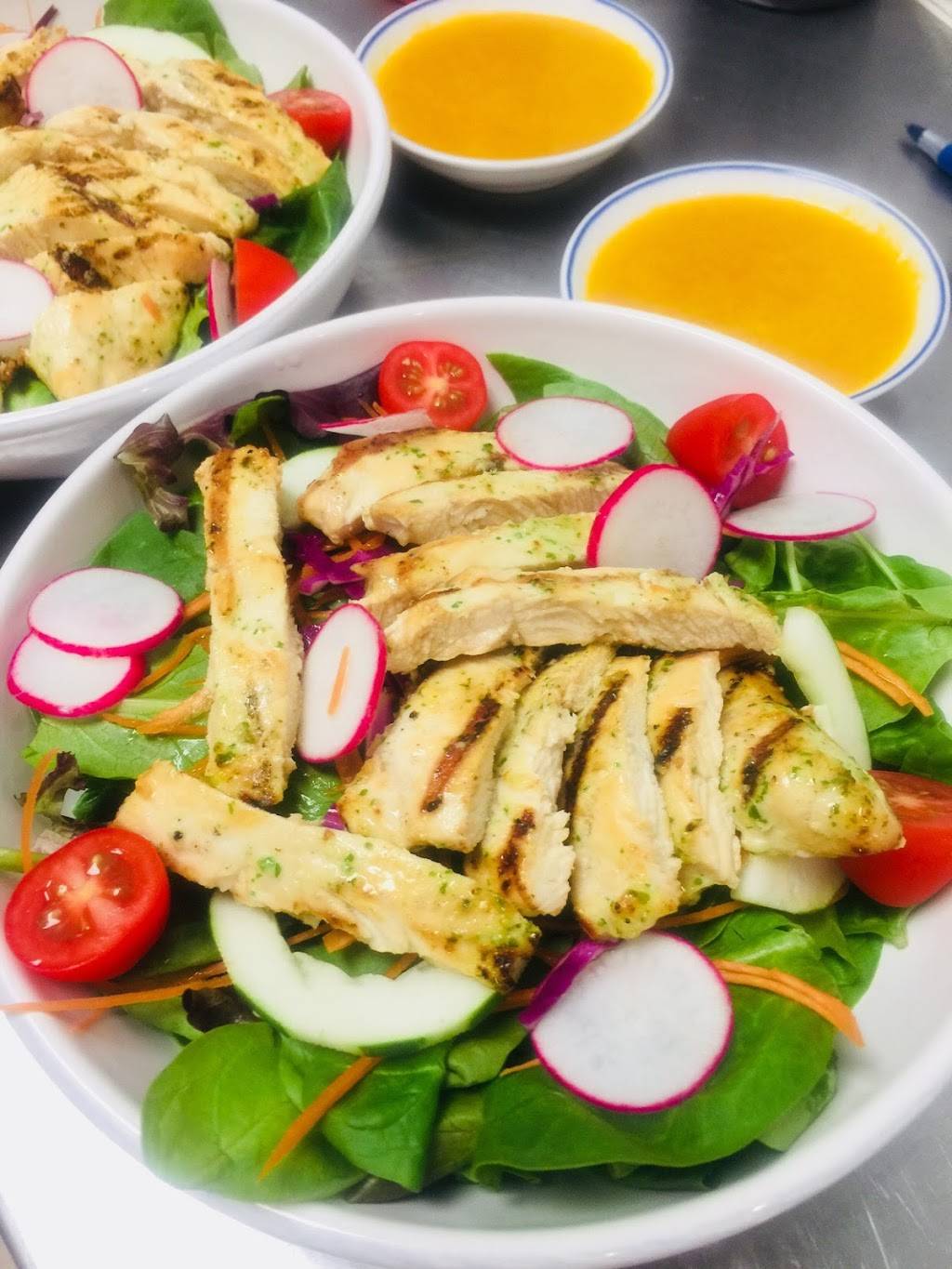 Lili Sushi | restaurant | 161 S Schmale Rd, Carol Stream, IL 60188, USA | 6305809797 OR +1 630-580-9797