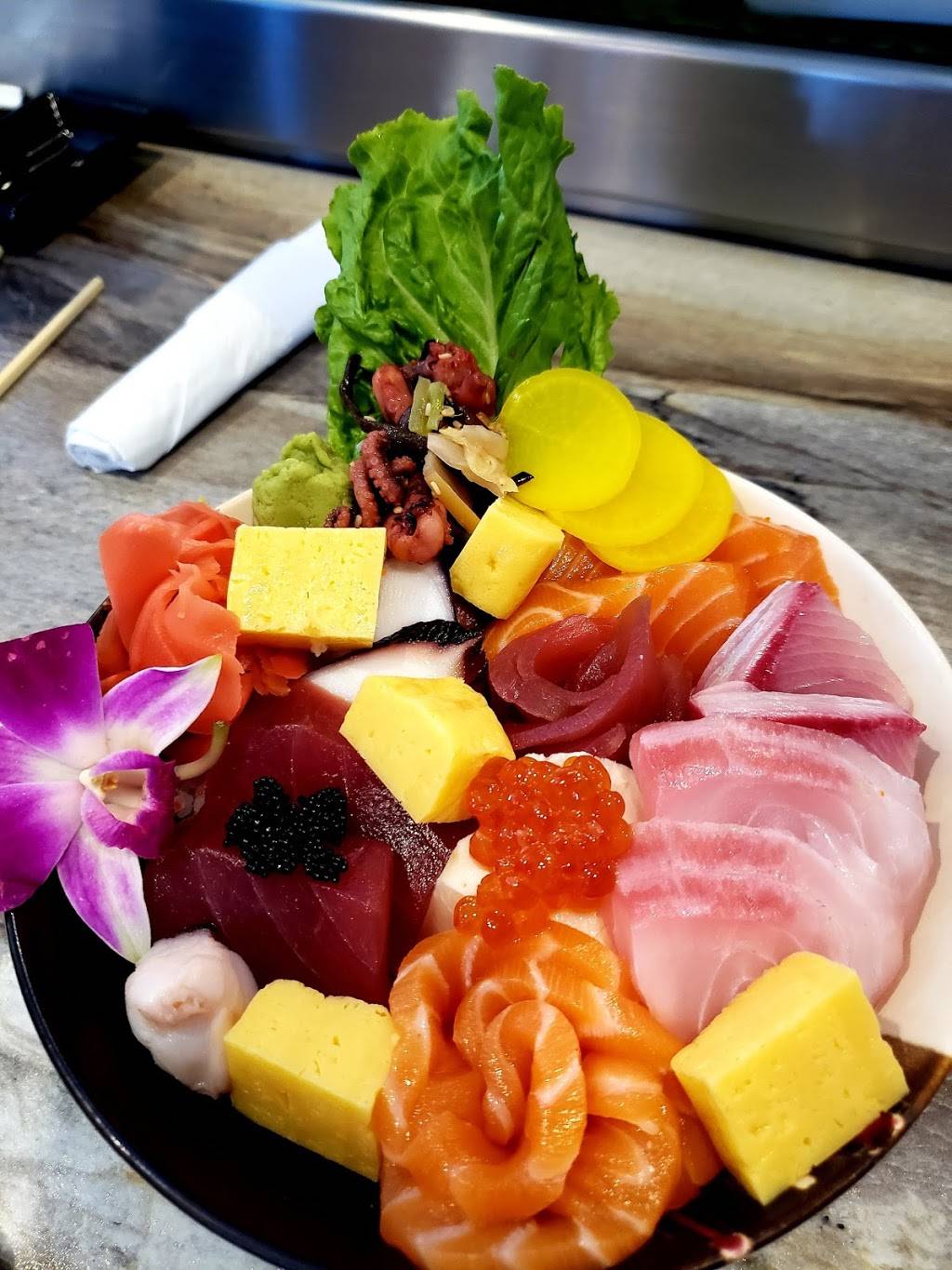 Samurai Kitchen + Sushi | restaurant | 2767 W 12th St, Erie, PA 16505, USA | 8148330293 OR +1 814-833-0293