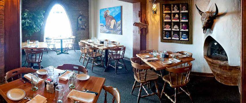 Jonathans Cork | restaurant | 6320 E Tanque Verde Rd, Tucson, AZ 85715, USA | 5202961631 OR +1 520-296-1631