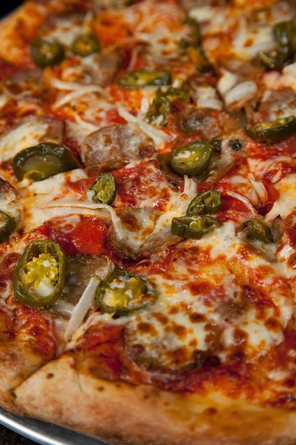 Venezias New York Style Pizzeria | meal delivery | 8403, 744 W Ray Rd #101, Gilbert, AZ 85233, USA | 4807863200 OR +1 480-786-3200