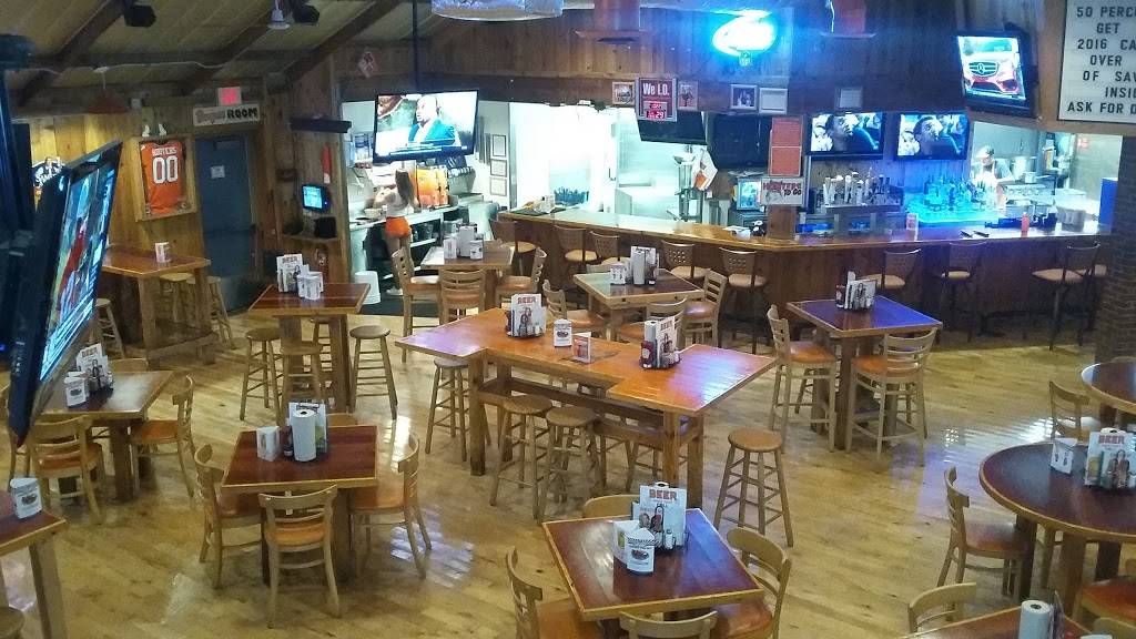 Hooters | restaurant | 1706 S State St, Champaign, IL 61820, USA | 2173557682 OR +1 217-355-7682