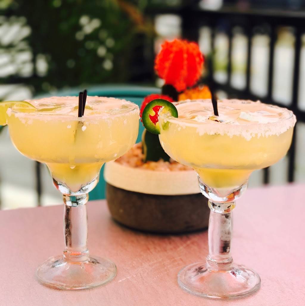 Sol y Luna | restaurant | 4270 River Oaks Dr, Myrtle Beach, SC 29579, USA | 8437962275 OR +1 843-796-2275