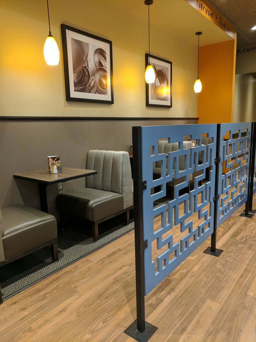 Zoup! | restaurant | 19 Old Country Rd, Carle Place, NY 11514, USA | 5166676272 OR +1 516-667-6272